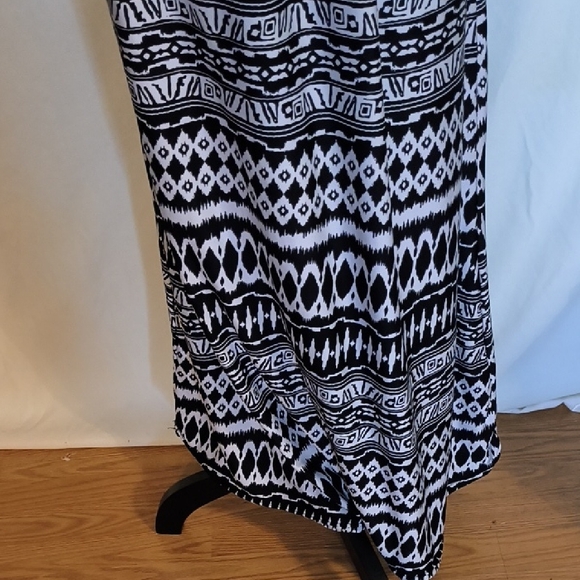 Bobbie Brooks Black and White Spaghetti Strap Sundress - Picture 5 of 7